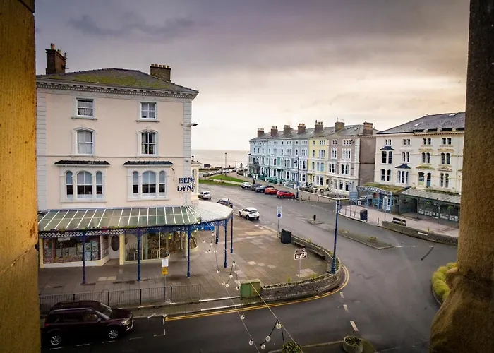 Cornerhouse Apartments Llandudno